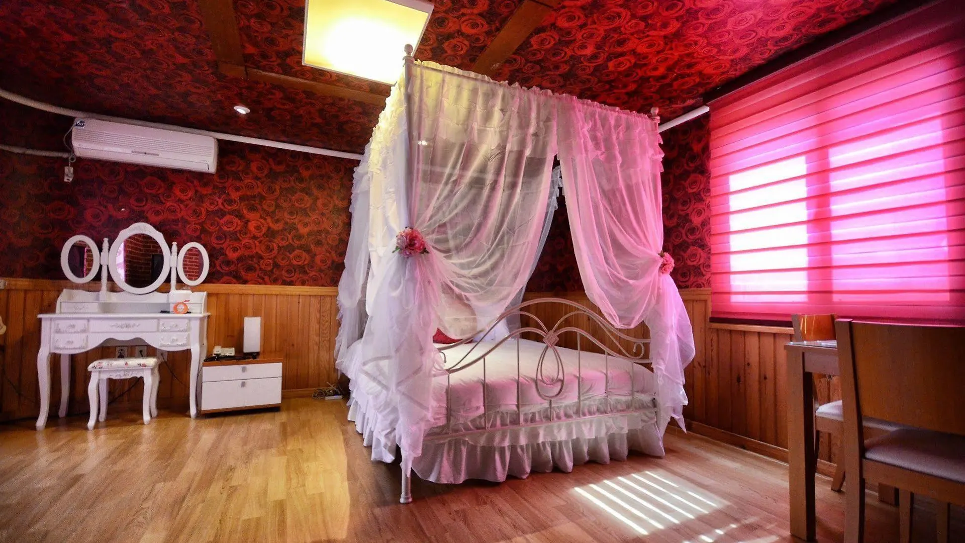 Queensbay Pension Jeju Holiday home