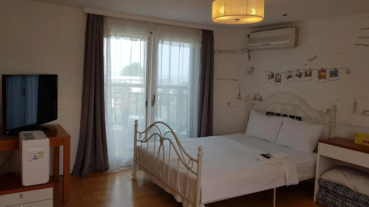 Holiday home Queensbay Pension Jeju